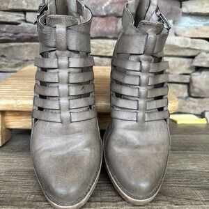 VOLATILE Booties Womens 6.5 Light Brown McKenna Strippy  Ankle Boots Zip On Heel